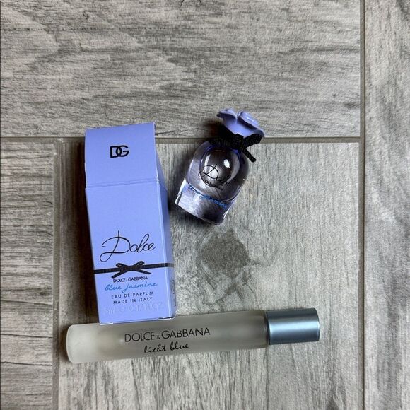 Dolce & Gabbana Light Blue Roll on & Blue Jasmine Mini Perfumes - Picture 14 of 16